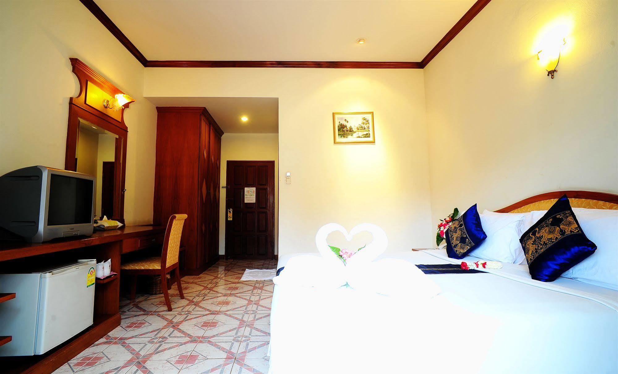 Indochina Hotel Sa Kaeo Exterior photo